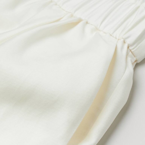 H&M cream high-waist long Lyocell shorts - XL - Picture 2 of 4